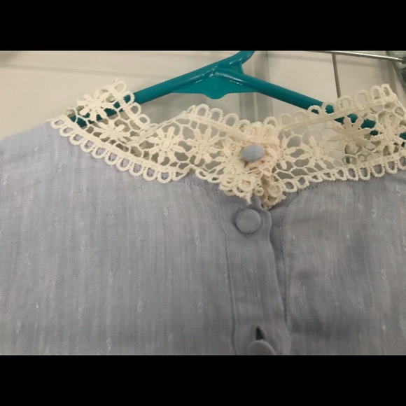 Zara - BASIC linen blouse w/ trim. - Picture 2 of 4